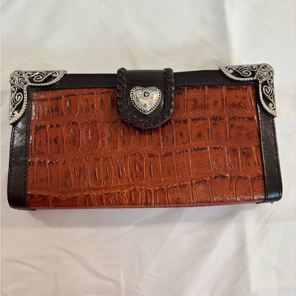 Wallet Women Braided Embossed Leather Brown Silver Heart Button Zipper Vintage